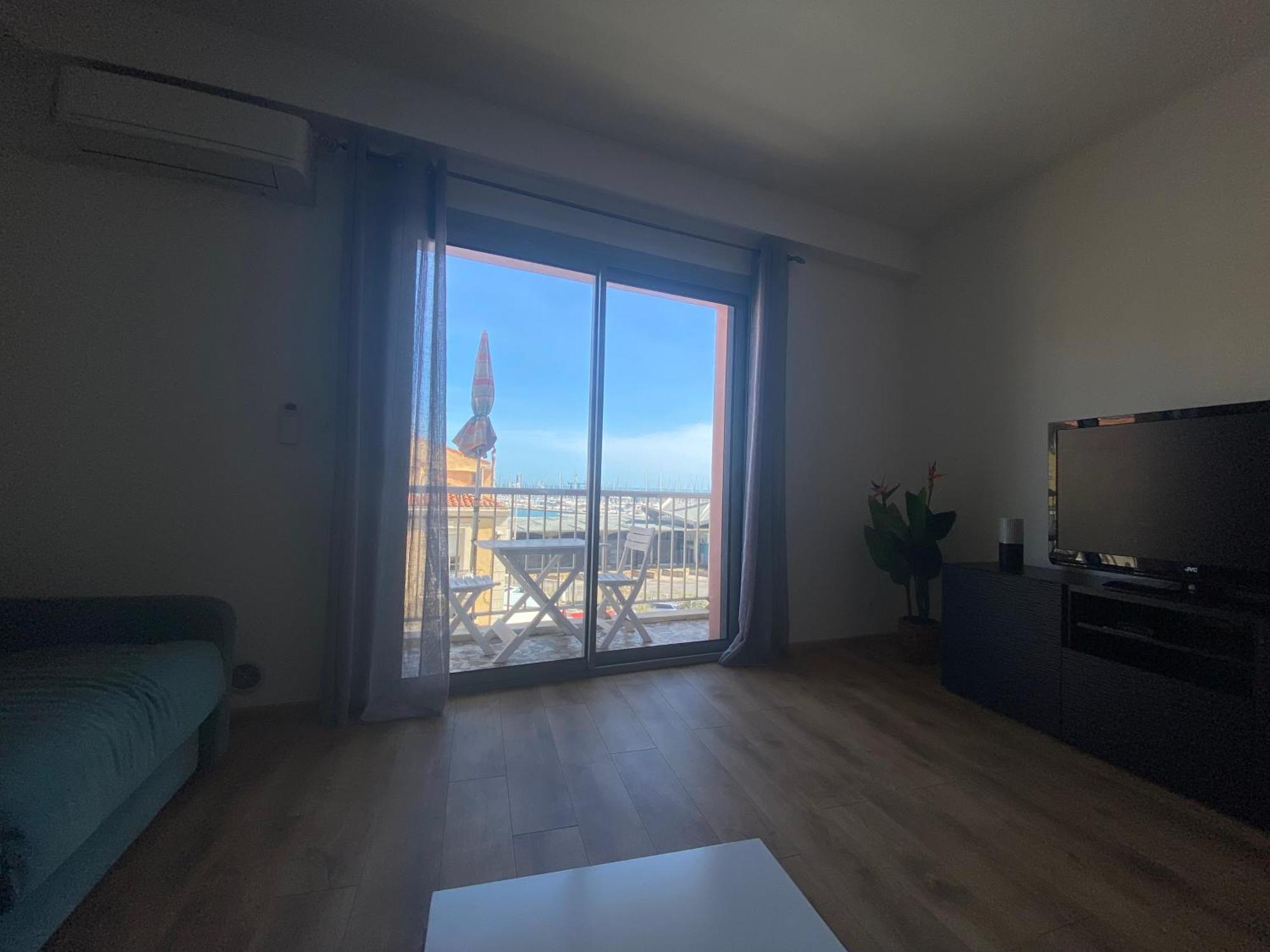 T2 La Singuliere Apartment Sete Exterior photo